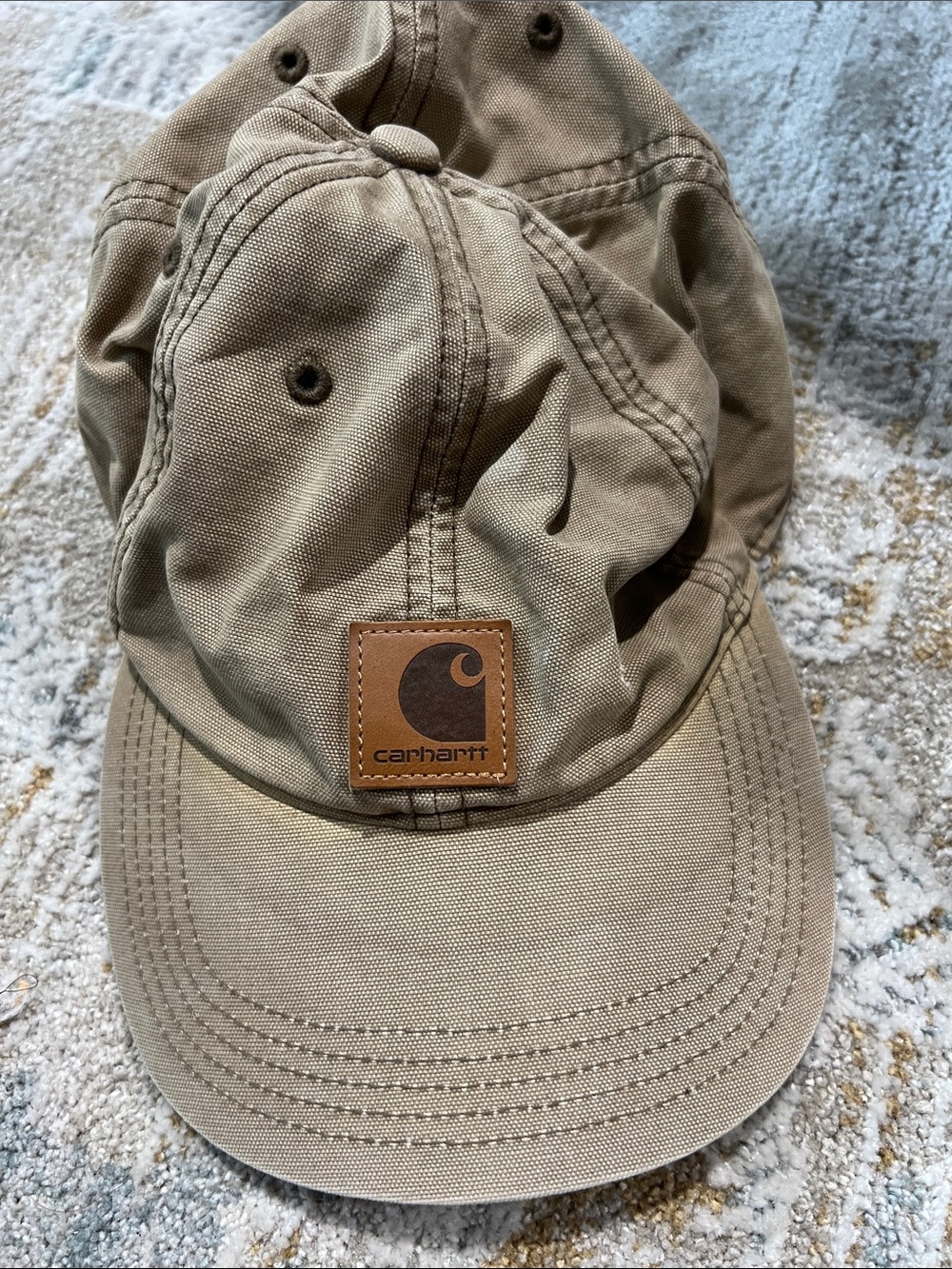 Carhartt Tan Canvas Cap with Leather Logo Patch used 100% cotton z23